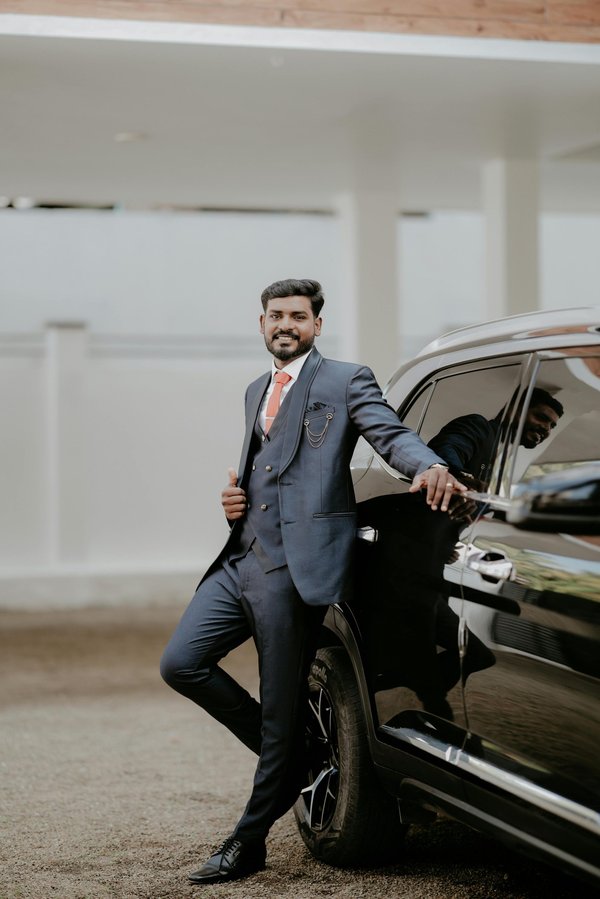 Maîtriser la pose de films teintés pour voiture : techniques, avantages et cadre réglementaire